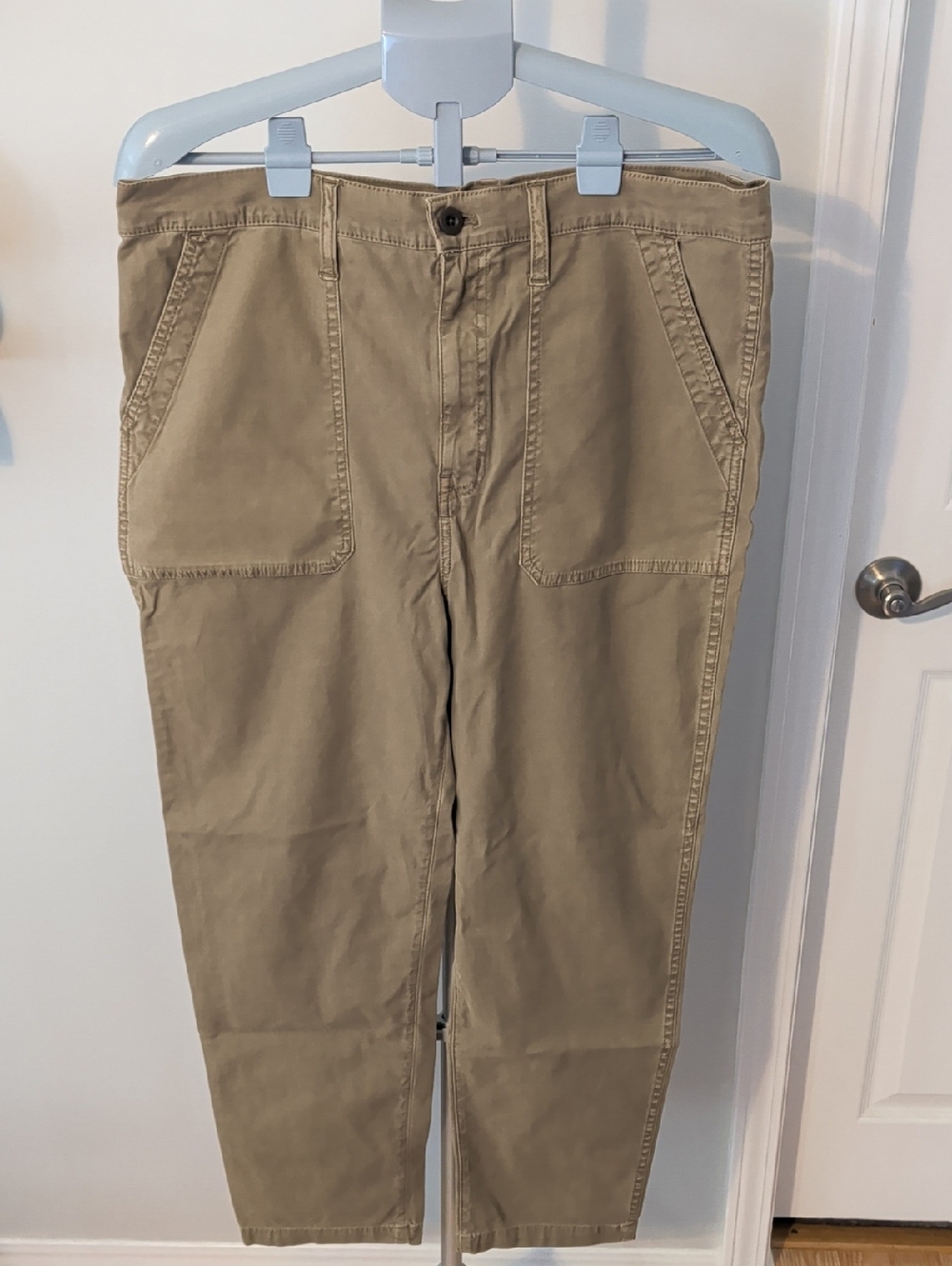 Women's Casual Chino Pants in Khaki